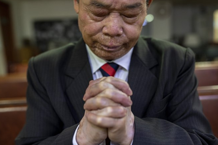 ถูกเนรเทศเป็นเวลา 21 ปีในเกาหลี: ชีวิตของ Wu Zhenrong ผู้คัดค้านชาวจีน